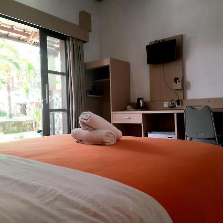 Bendesa Accommodation Kuta Lombok Esterno foto